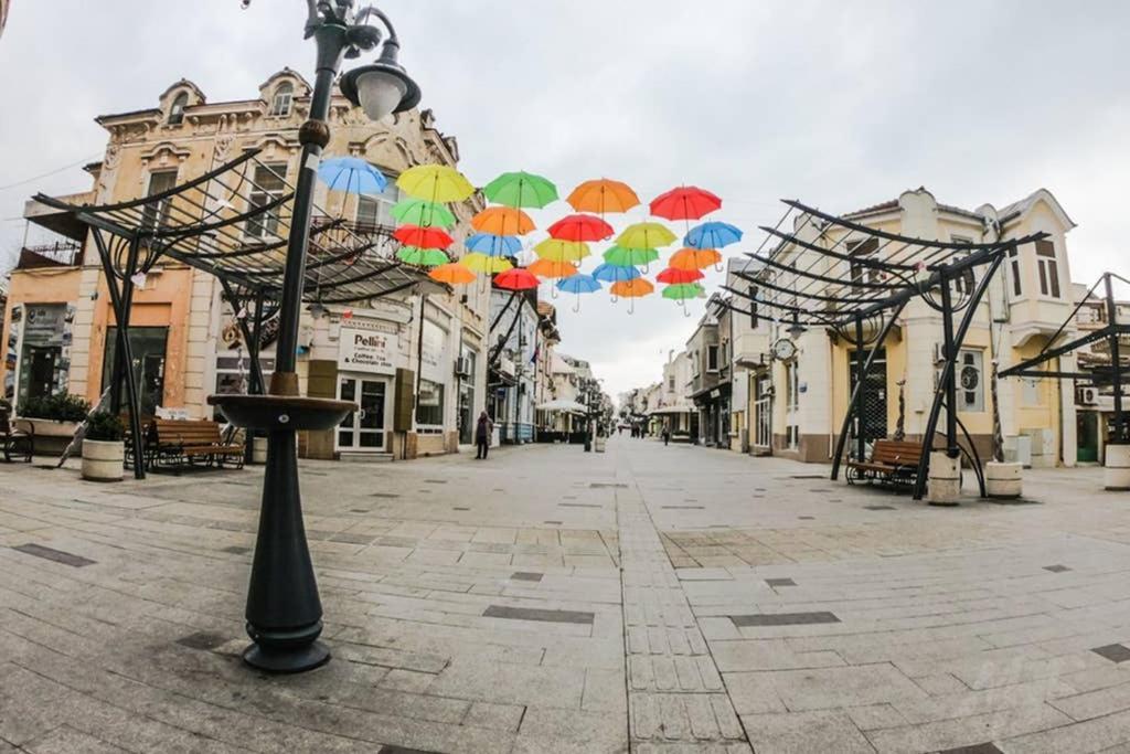 Comfy Home In The Heart Of Burgas Esterno foto